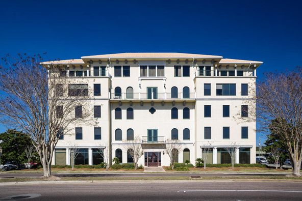 543 Harbor Blvd, Destin, FL 32541